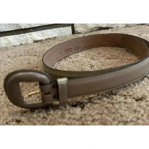 Vintage Calderon Celery Green Belt Genuine Leather Medium Made In USA  Classic